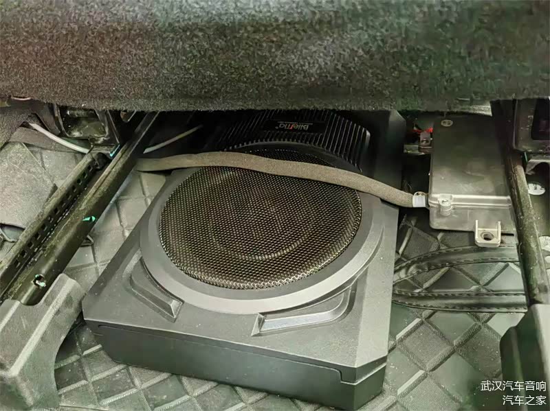 车改坊汽车音响改装