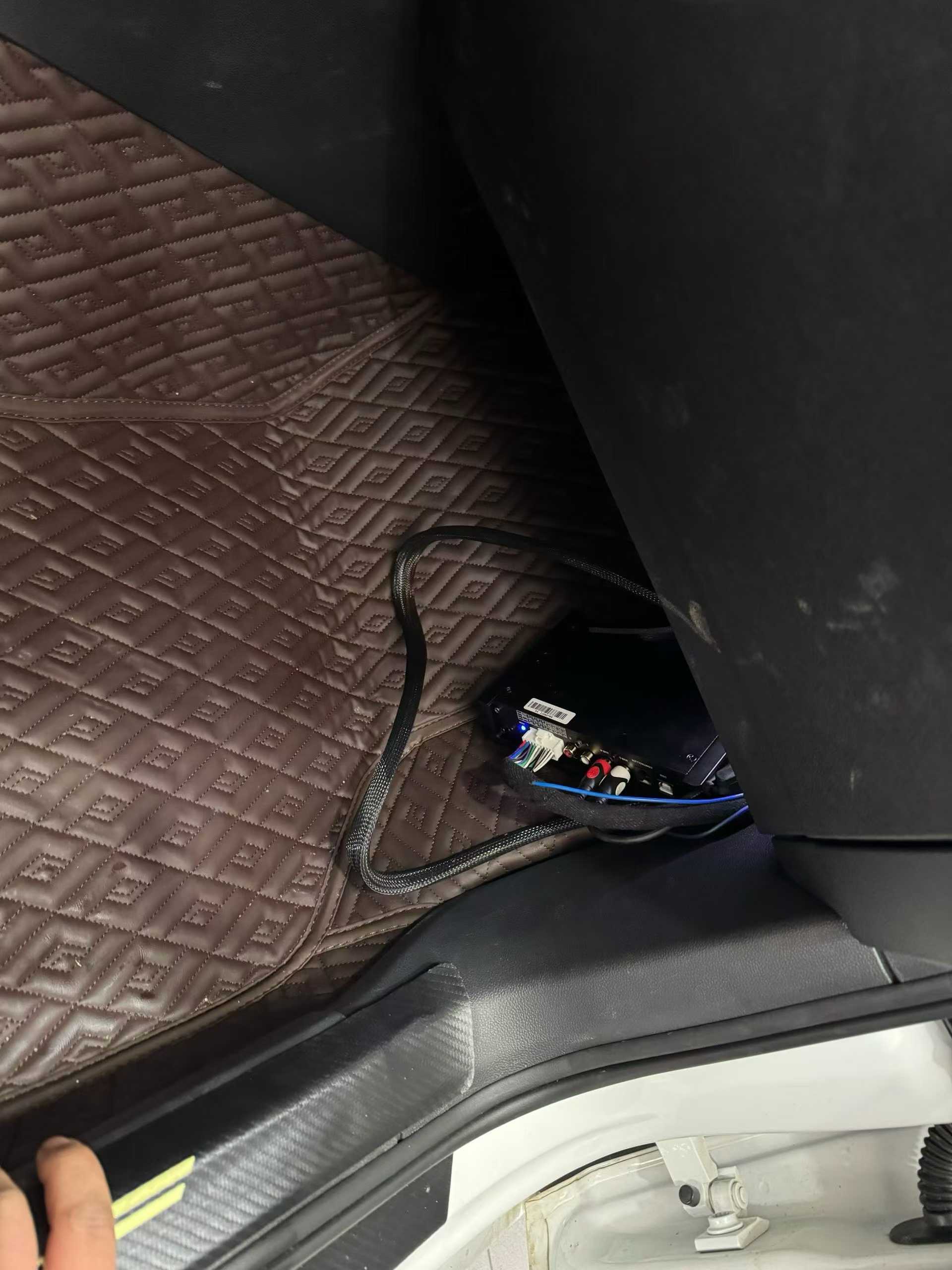 车改坊汽车音响改装