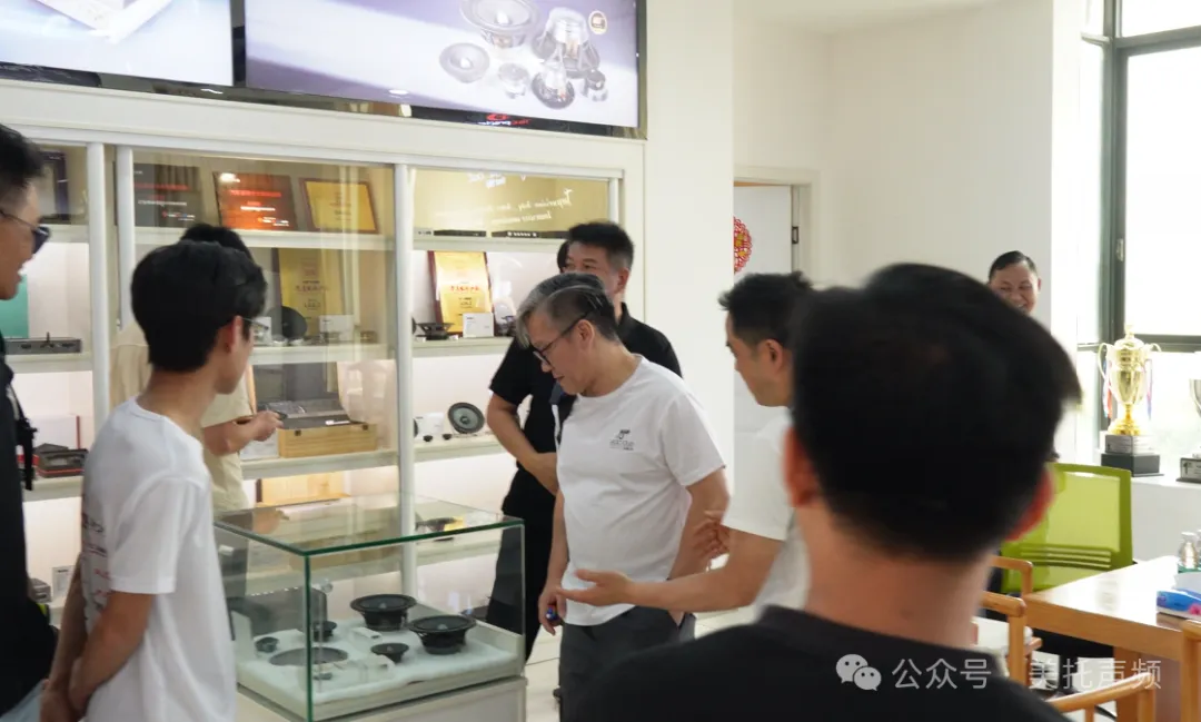 车改坊汽车音响改装 图片