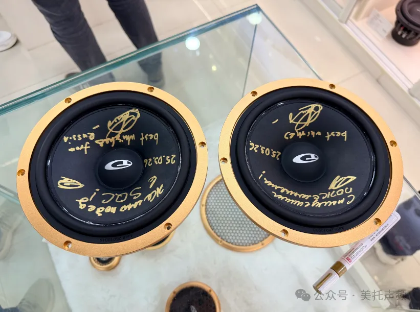 车改坊汽车音响改装 图片