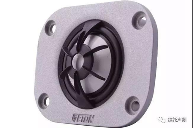 十五万系统打造豪华移动音乐厅，宝马740Li升级德国ETON