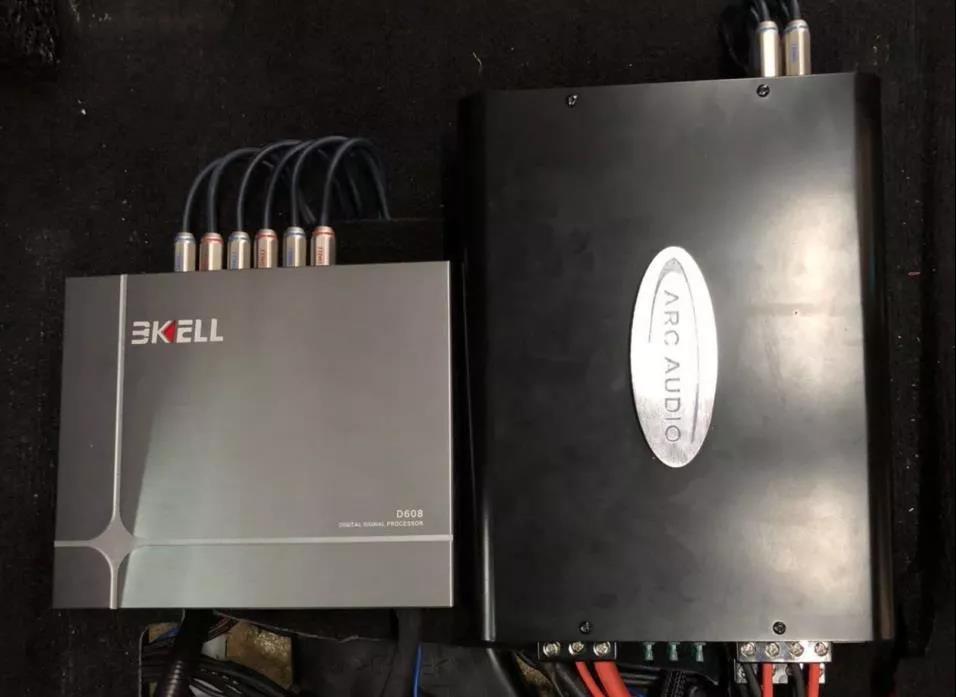 好声音再现,听到你心醉不已-车改坊顺德大良店为霸道汽车音响升级德国伊顿、美国霸克