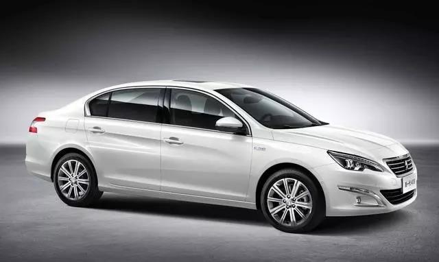 两台低音炮奏响灵魂知音!-车改坊长沙店为标致408汽车音响升级美国霸克