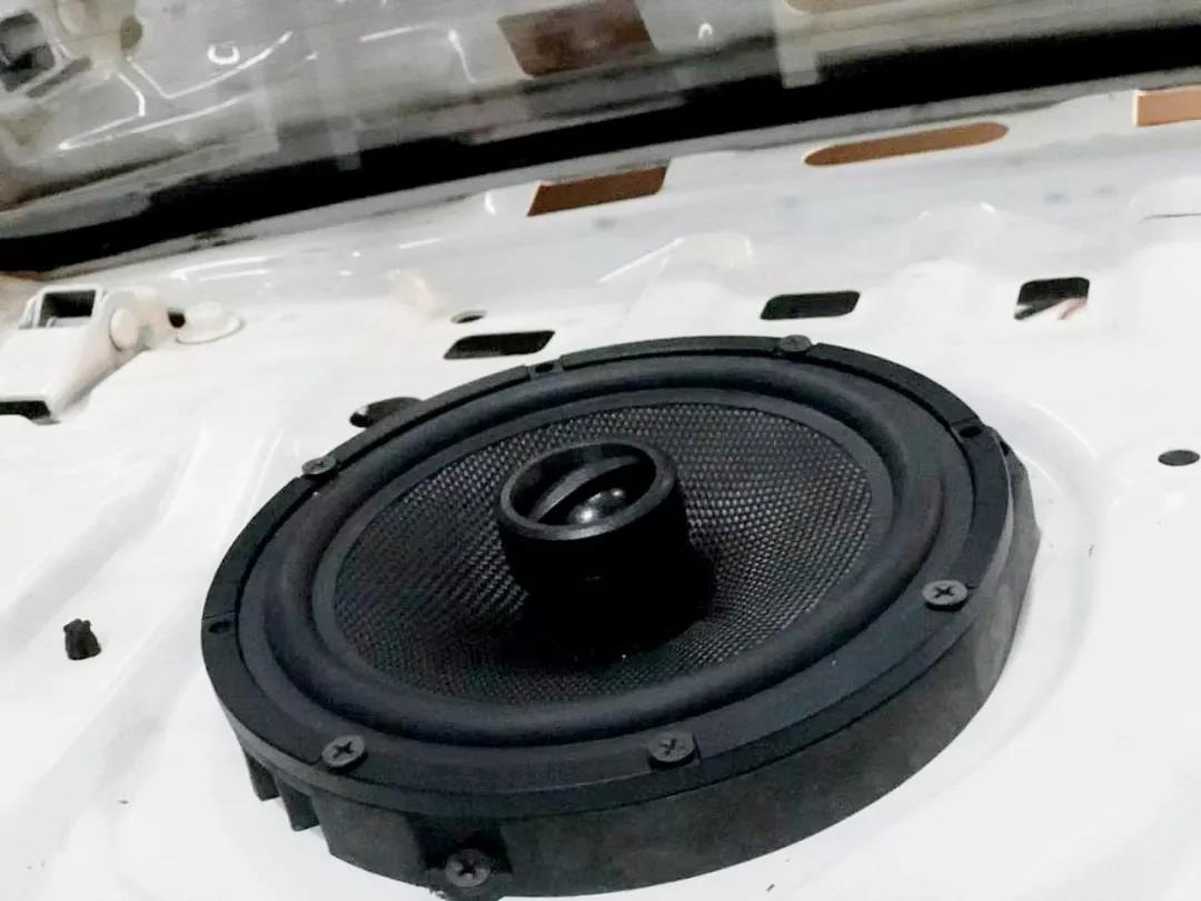 凌派带你体验魔幻音乐世界!-车改坊长沙店为本田凌派汽车音响升级霸克同轴