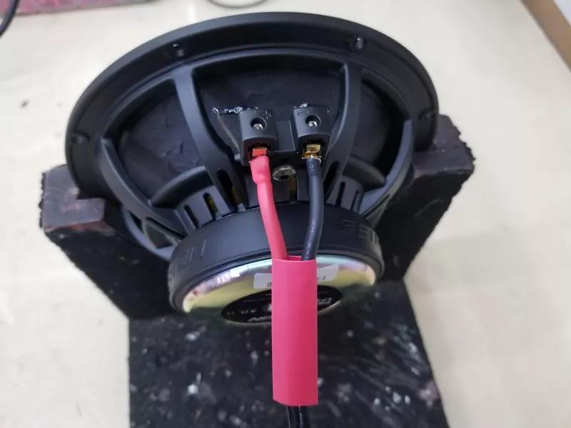 上海音豪奥迪A6汽车音响改装德国伊顿三分频,好听乐享不停!