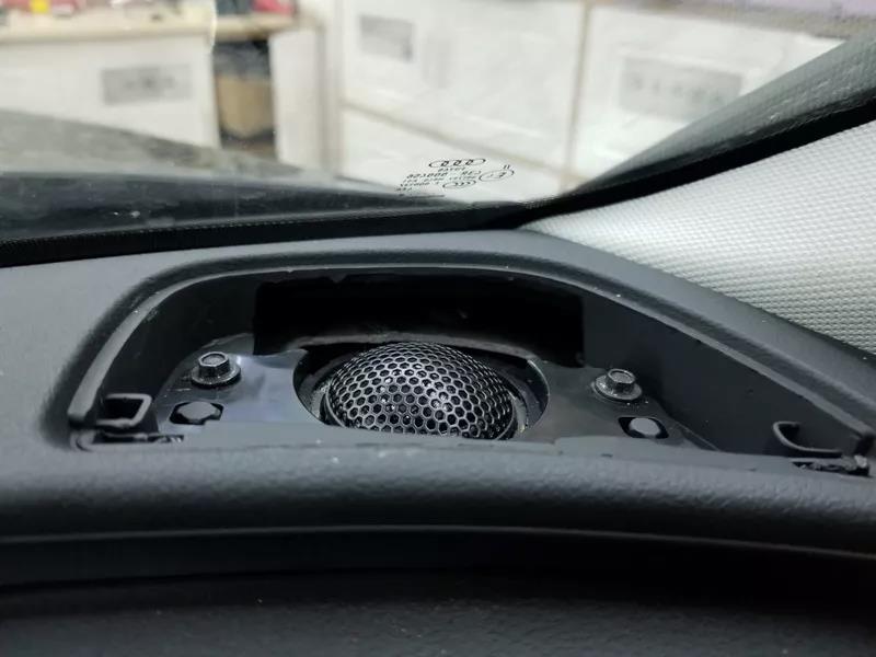 上海音豪奥迪A6汽车音响改装德国伊顿三分频,好听乐享不停!