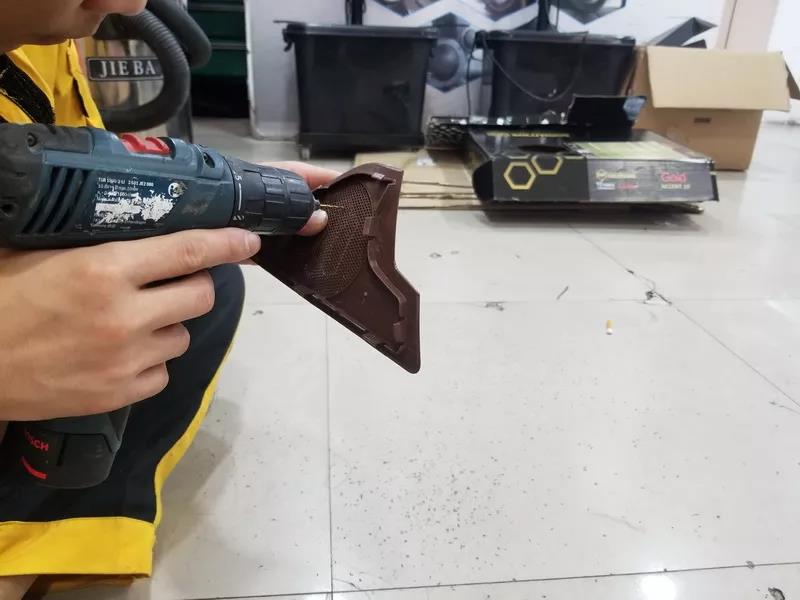 上海音豪奥迪A6汽车音响改装德国伊顿三分频,好听乐享不停!