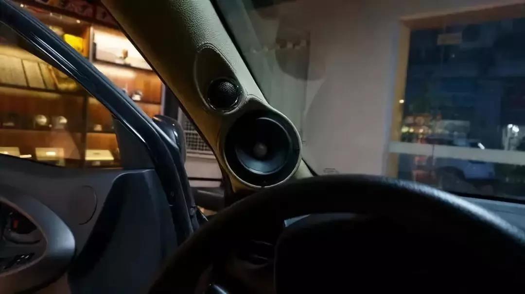 拯救低落情绪-车改坊广州帝锐店丰田RAV4音响改装TEC SQ6/K3神曲三分频