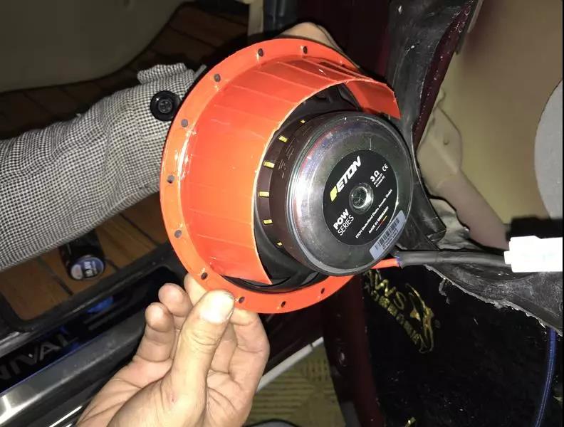 遇见心声-车改坊重庆店起亚嘉华汽车音响升级伊顿POW160.2两分频