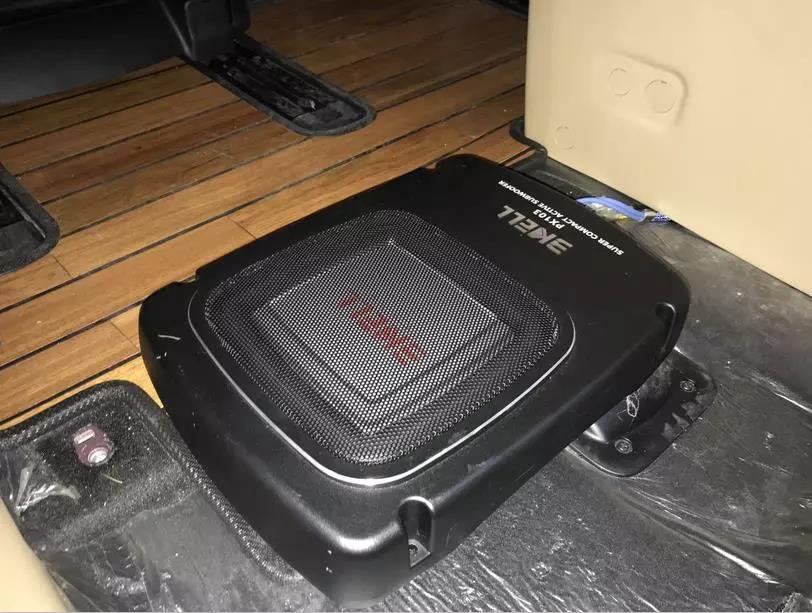 遇见心声-车改坊重庆店起亚嘉华汽车音响升级伊顿POW160.2两分频