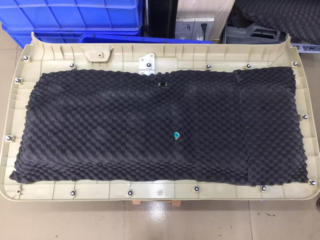 动人音质,源于精心打造-车改坊广州声扬店霸道汽车音响升级德国伊顿RSE三分频