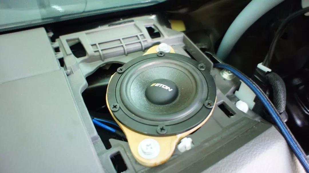 动人音质,源于精心打造-车改坊广州声扬店霸道汽车音响升级德国伊顿RSE三分频