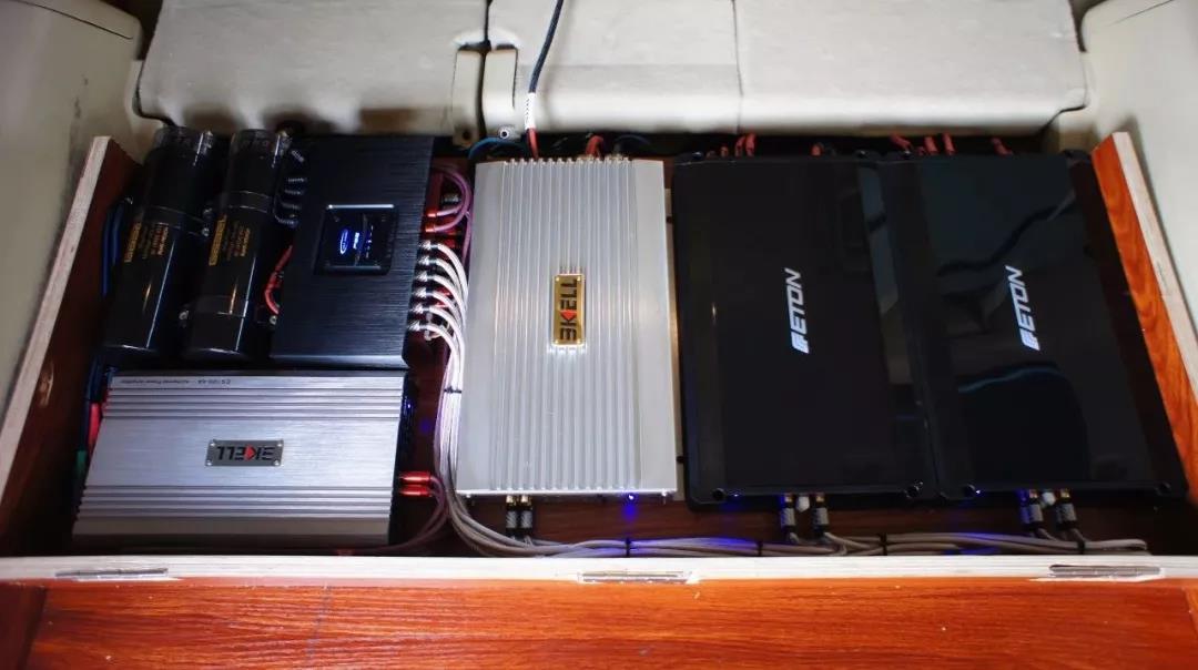 动人音质,源于精心打造-车改坊广州声扬店霸道汽车音响升级德国伊顿RSE三分频