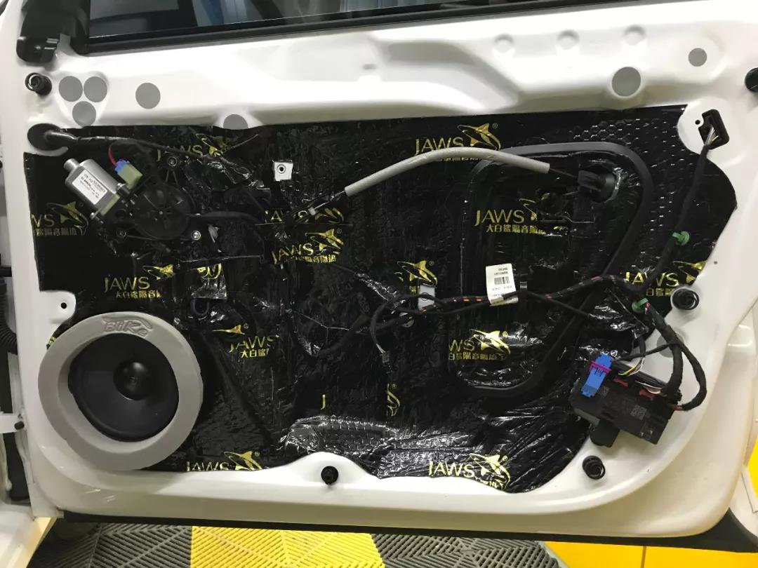 车主这样改真的好吗?-车改坊重庆店大众凌度汽车音响升级美国BKELL