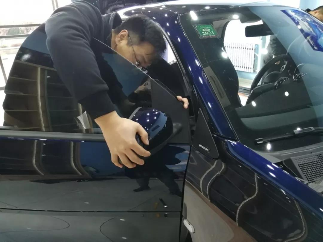 一台超薄低音炮来点亮全场!新款SMART这波升级车主很满意