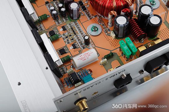 战力爆表！意大利TEC大地之神系列功放GA180.2测评