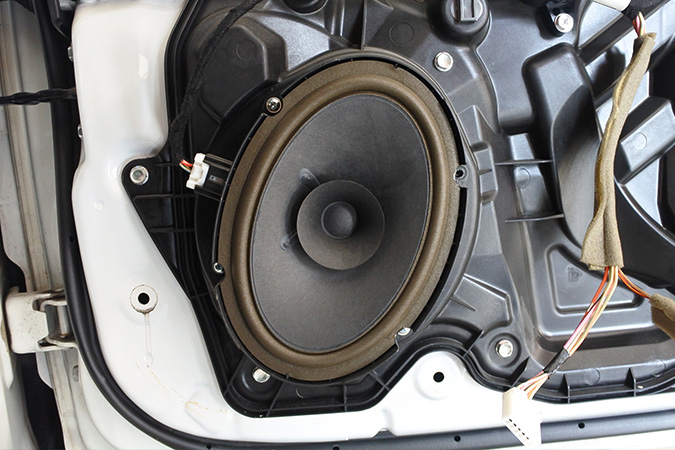 音质大大提升 车改坊汽车影音连锁马自达3改装意