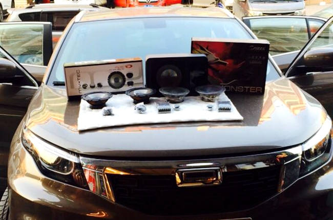 要一直欢乐啊！ 车改坊汽车影音连锁观致改装