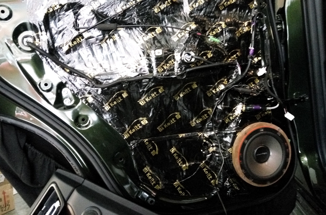 恰如其分 车改坊汽车影音连锁丰田霸道改装TEC、