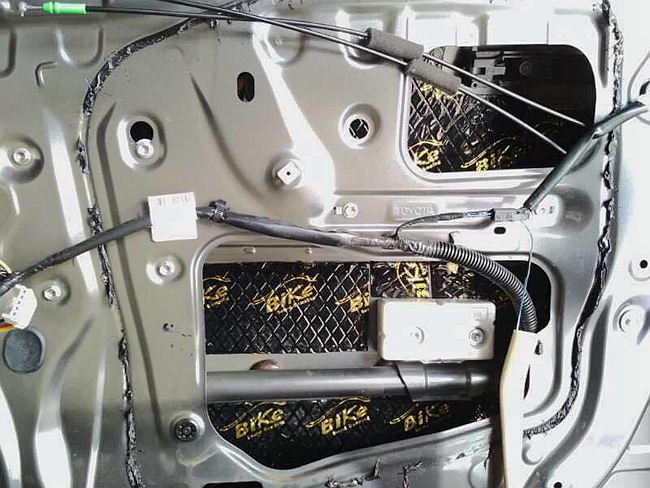 新“听”觉换来新世界,丰田汉兰达改装斯派朗