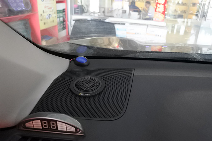 优胜劣汰，丰田RAV4卸掉JBL两分频换上德国伊顿POW172.2入门级两分频汽车音响