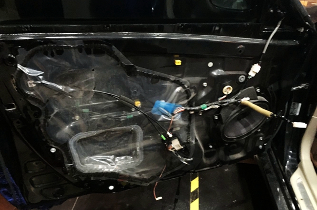 传说中的音乐 车改坊汽车影音连锁丰田凯美瑞改