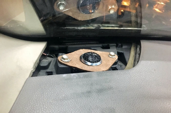 传说中的音乐 车改坊汽车影音连锁丰田凯美瑞改