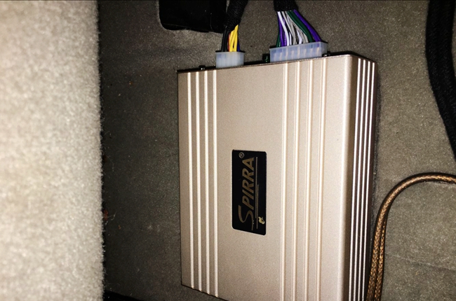 传说中的音乐 车改坊汽车影音连锁丰田凯美瑞改