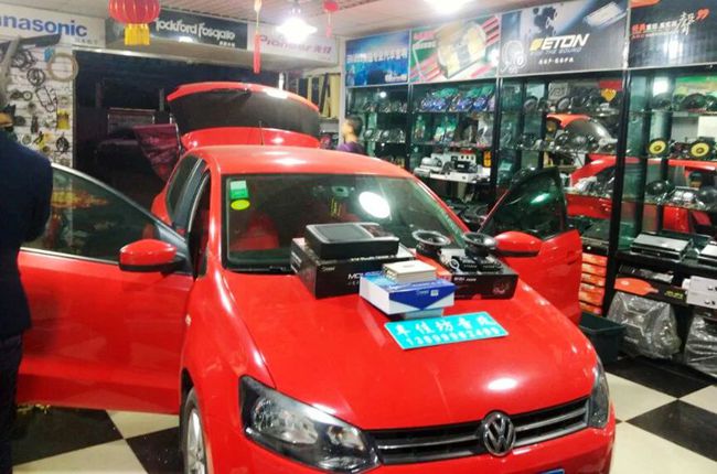 弹出旋律原声 新疆车佳坊大众POLO改装霸克和斯派