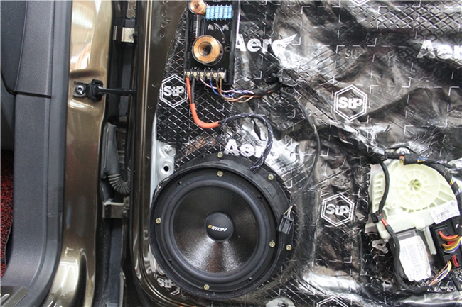 为爱启航 上海音豪大众途观改装德国ETON和美国