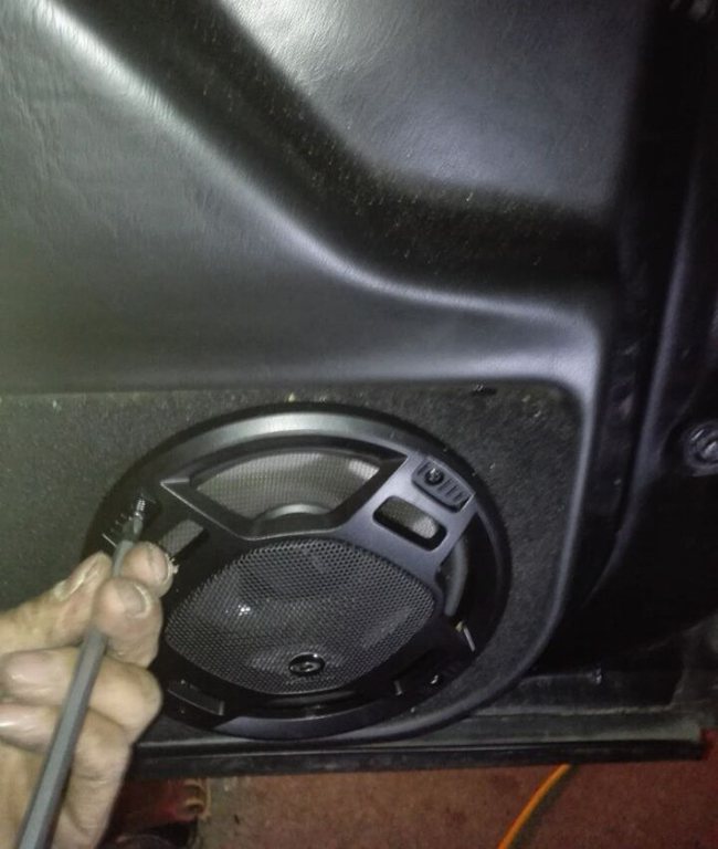 一路享到底 太杰音响凯迪拉克伍德改装意大利