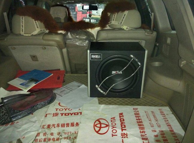 满分享受 新疆车佳坊丰田汉兰达改装霸克和斯派