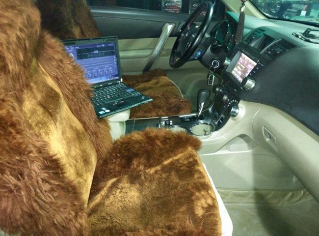 满分享受 新疆车佳坊丰田汉兰达改装霸克和斯派