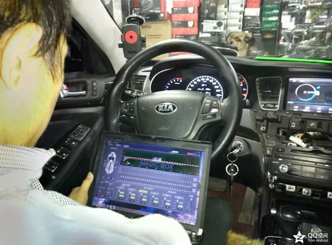 乐享美声 新疆车佳坊起亚K7改装美国霸克和斯派