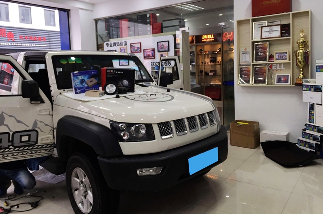 主要看音质 合利汽车音响北京吉普改装美国霸克