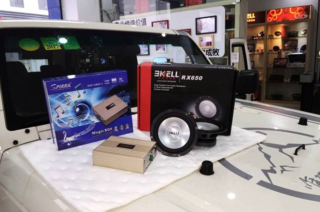 主要看音质 合利汽车音响北京吉普改装美国霸克