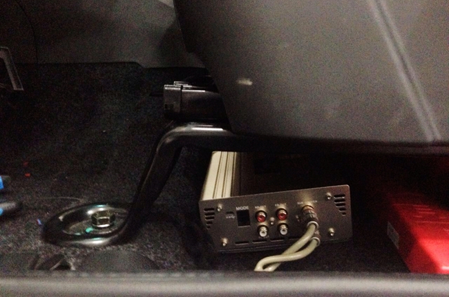 主要看音质 合利汽车音响北京吉普改装美国霸克