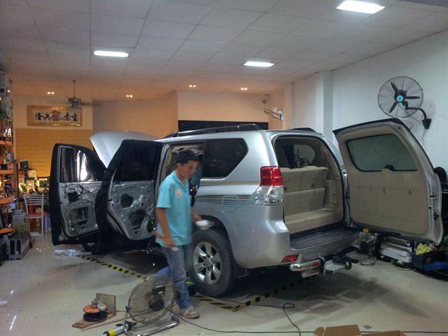 向音乐出发吧 番禺黄艳汽车影音馆丰田霸道改装