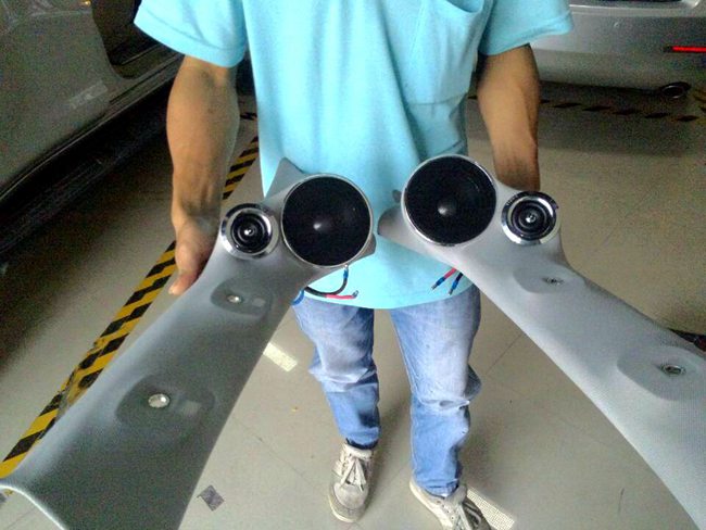 向音乐出发吧 番禺黄艳汽车影音馆丰田霸道改装