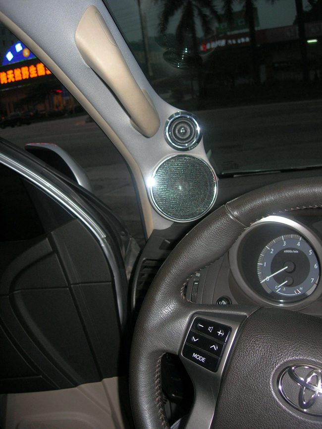 向音乐出发吧 番禺黄艳汽车影音馆丰田霸道改装