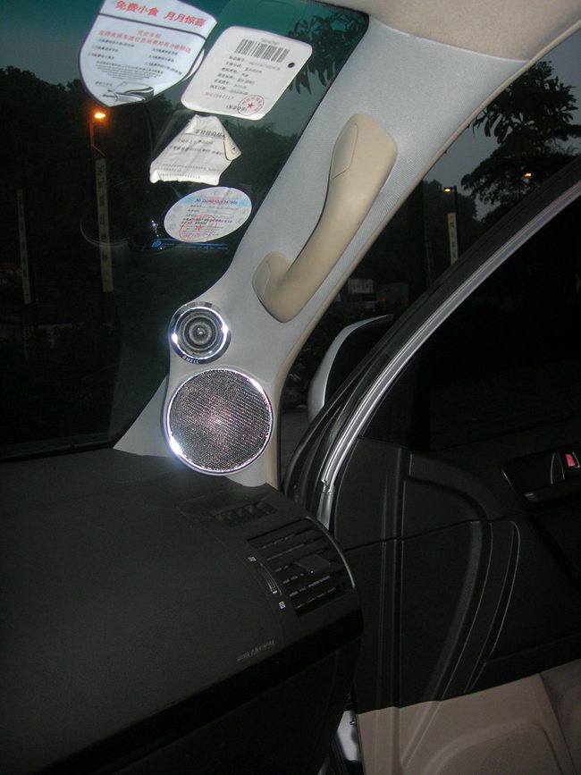 向音乐出发吧 番禺黄艳汽车影音馆丰田霸道改装