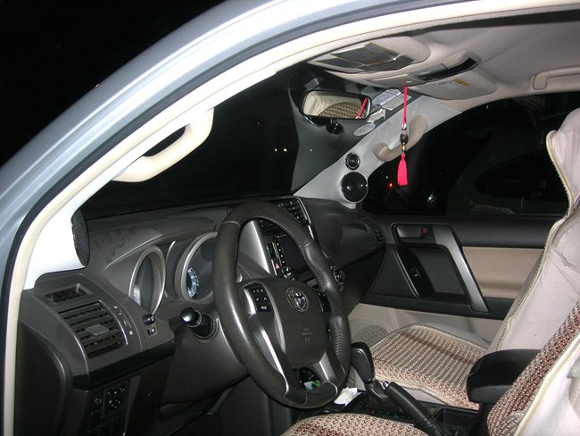 向音乐出发吧 番禺黄艳汽车影音馆丰田霸道改装