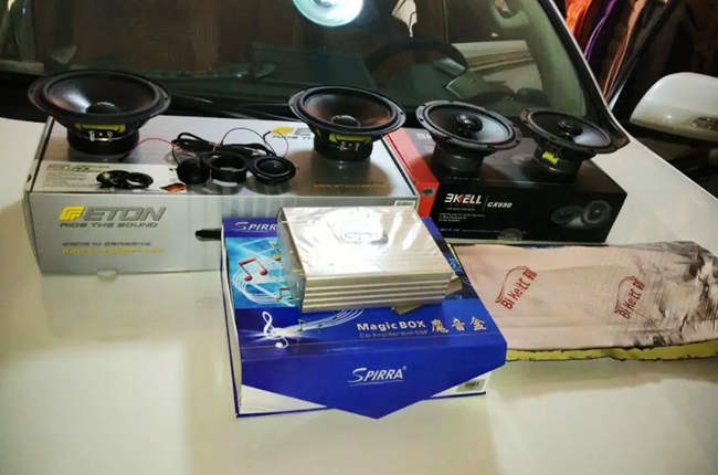 好声音不间断 新疆车佳坊丰田酷路泽改装ETON、霸