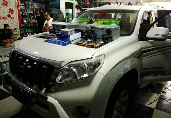 律动青春放肆享乐 新疆车佳坊丰田普拉多改装霸