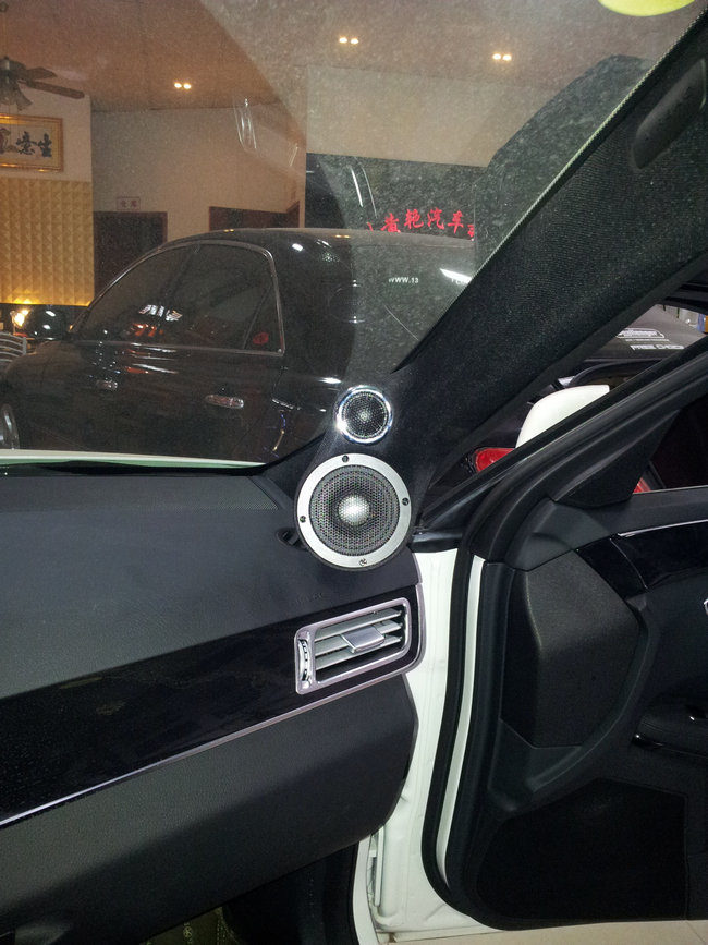 一锤定音 番禺黄艳汽车影音馆奔驰E260改装TEC和