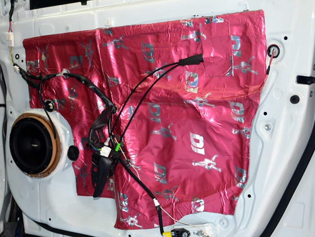 一触即享好声音 沈阳易阳丰田RAV4改装ETON和TEC音