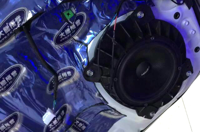 音质出众简改力作 新疆车佳坊丰田兰德酷路泽改