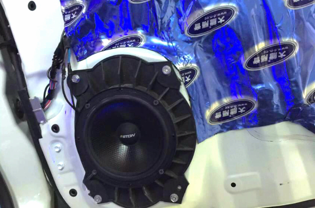 音质出众简改力作 新疆车佳坊丰田兰德酷路泽改