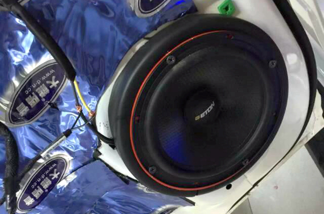 音质出众简改力作 新疆车佳坊丰田兰德酷路泽改