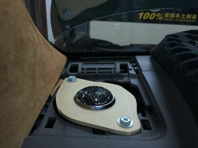 音乐随身享 车改坊哈尔滨店丰田霸道改装美国霸